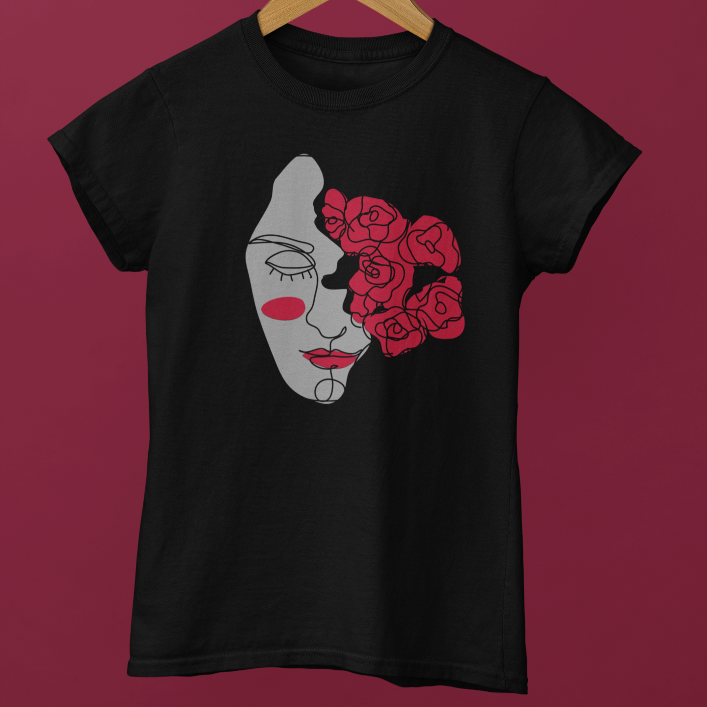 La Femme Women's T-Shirt