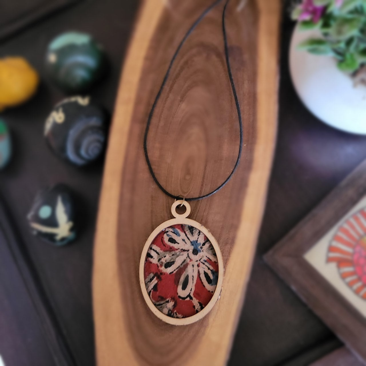 Wooden Framed Kalamkari Oval Pendant